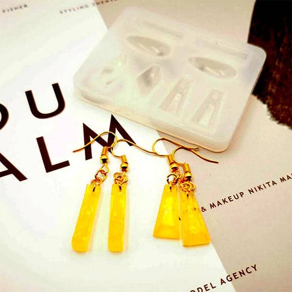 Juvelierizstrādājumu sveķu auskaru komplekts